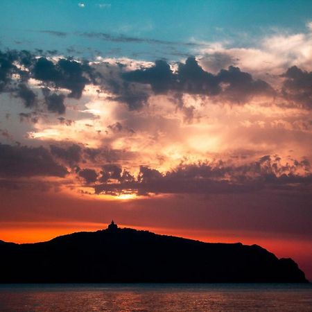 Tindari Village Camping ฟูร์นารี ภายนอก รูปภาพ